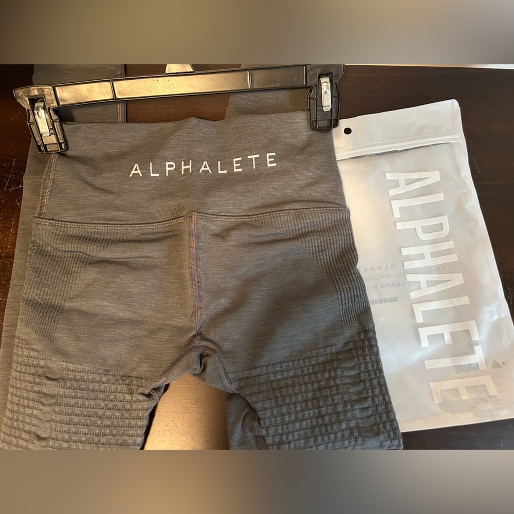 Alphalete Halo Leggings